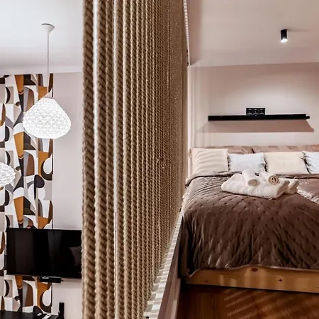 Westside Boutique Apartment *